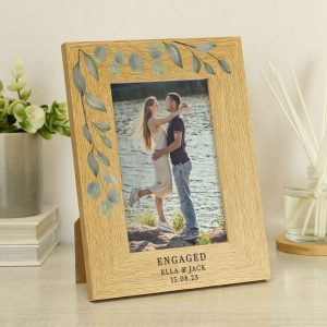 Personalised Botanical 6x4 Oak Finish Wedding Photo Frame