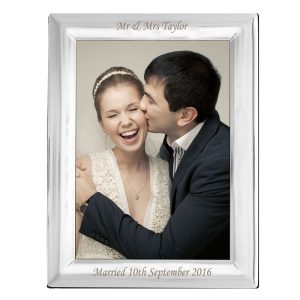 Plain Engraved Silver Plated 6 x 4 Inch Photo Frame